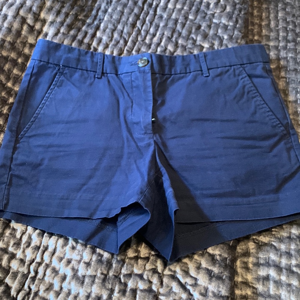 GAP khaki navy blue shorts
